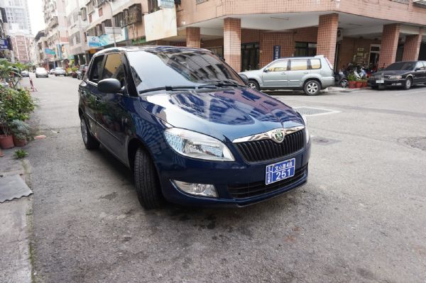 2012 skoda fabia 1.6 照片1