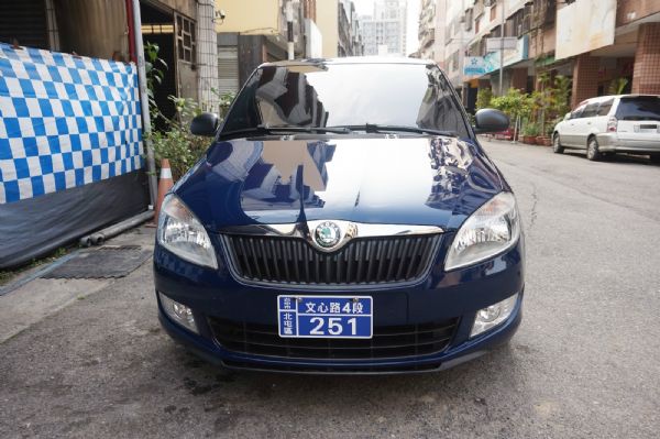 2012 skoda fabia 1.6 照片2