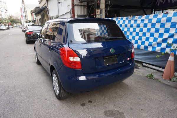 2012 skoda fabia 1.6 照片6