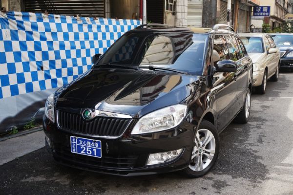 2011 skoda fabia 1.2 照片1