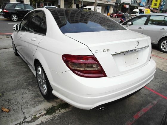 Benz 賓士 C300 3.0 照片10