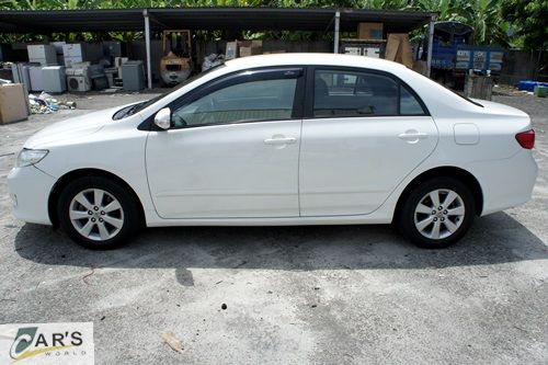 2010年 ALTIS 1.8 白色美車 照片3