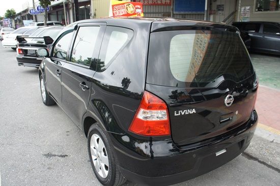 2011 舒適車款 稀少黑內裝 搭 照片4