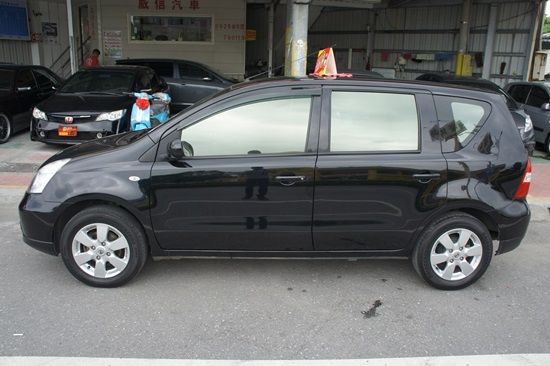 2011 舒適車款 稀少黑內裝 搭 照片3