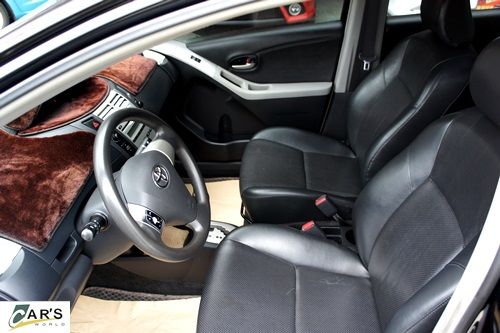 2007 YARIS 黑色小鴨 照片6