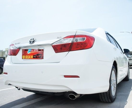 2013年 CAMRY 白色高級房車省油 照片4