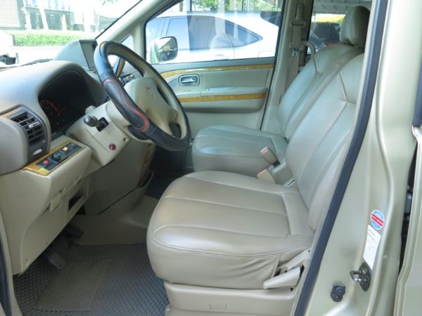 2003年 Nissan 日產 QRV 照片2