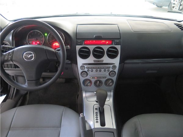 2004年 Mazda 馬自達6  照片4