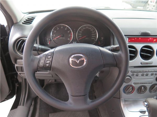 2004年 Mazda 馬自達6  照片6