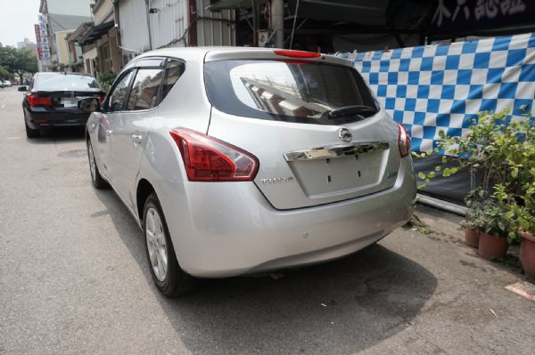 2013 tiida 5D 1.6L 照片7