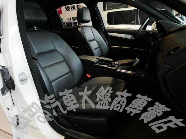 2010年 賓士 C300 白 80萬 照片2