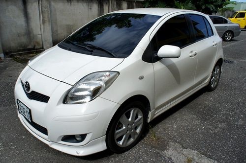 2010年 YARIS 頂級s版超值小車 照片1