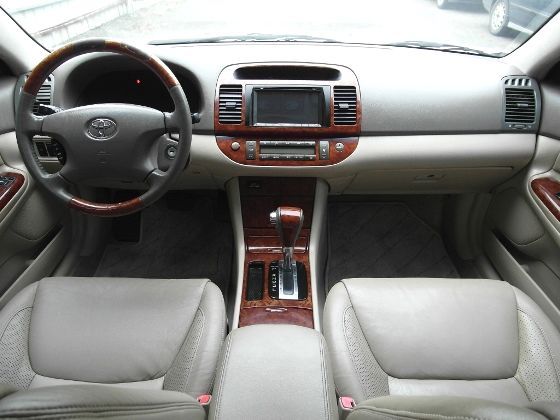 Toyota 豐田 Camry 2.0 照片2