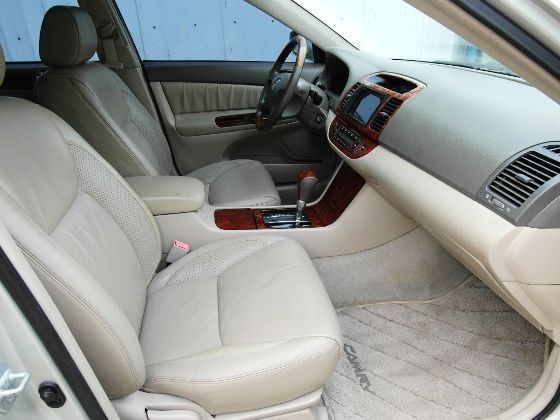 Toyota 豐田 Camry 2.0 照片6