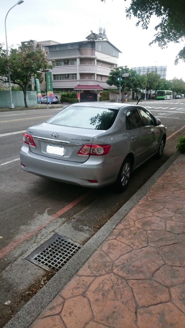 TOYOTA Altis1.8E 照片4