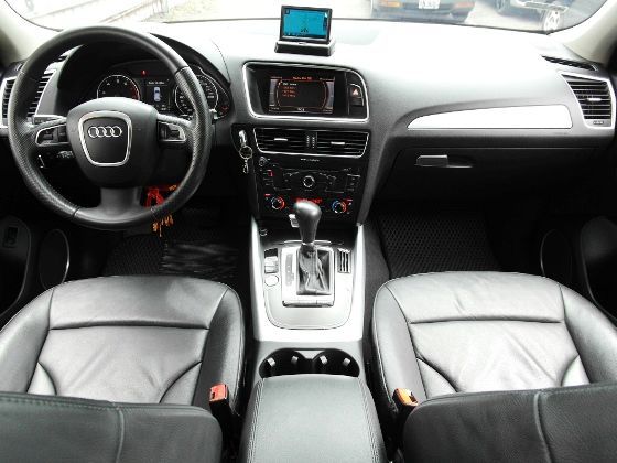 Audi 奧迪 Q5 (汽油) 2.0 照片2