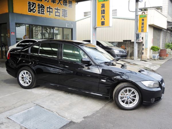 10年 BMW E90 320i 認證車 照片9