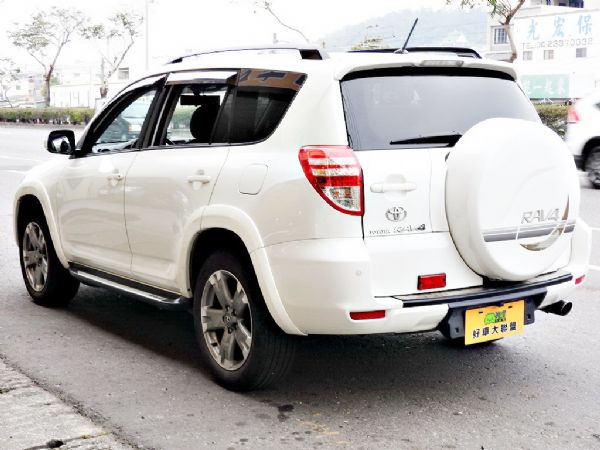 RAV4 2.4 免保人可全貸可超貸 照片4