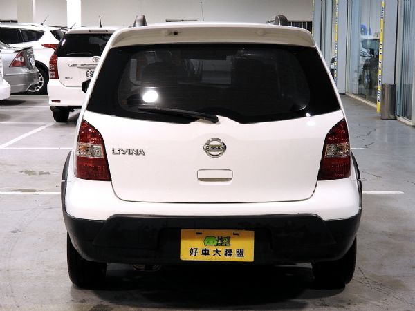 12 LIVINA 1.6 免頭款可全貸 照片3