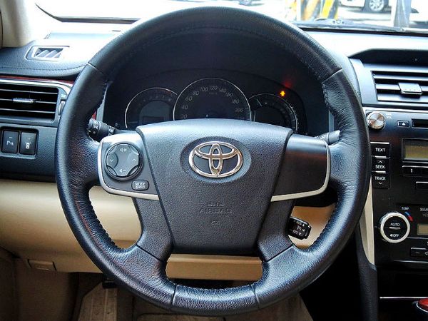 12年 豐田 TOYOTA CAMRY  照片4