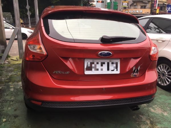 FORD FOCUS 1.6S 照片3