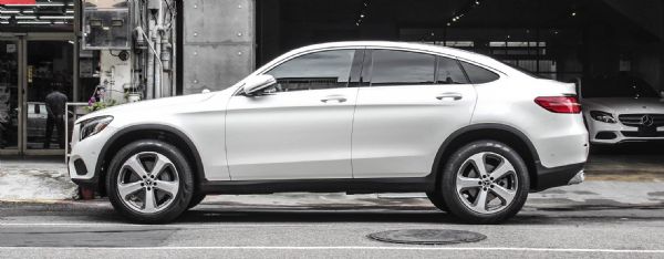 GLC 300 Coupe 4Matic 照片2