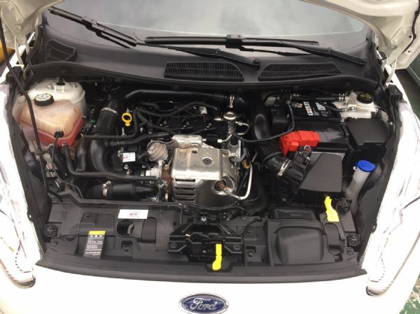 FORD FIESTA 1.0s 照片5