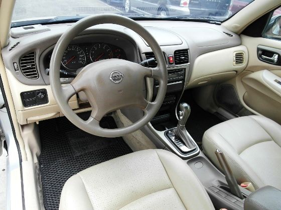 日產 Sentra M1 1.6 照片9