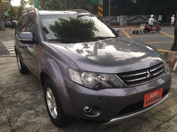 MITSUBISHI OUTLANDER 照片2