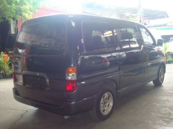 TOYOTA HIACE 照片2