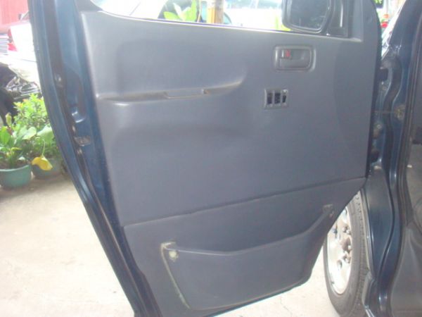 TOYOTA HIACE 照片3