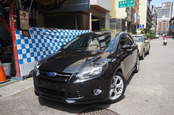 2013 ForD FocuS 5D 照片3