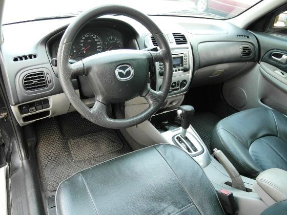 Mazda 馬自達 Isamu 1.6 照片9