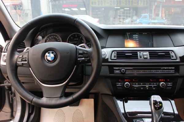2013 BMW 520d 總代理 照片6