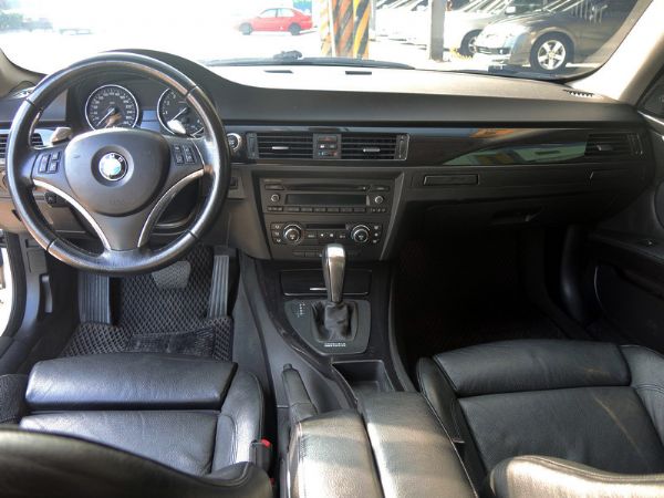 06年 BMW E92 335 全額貸 照片3