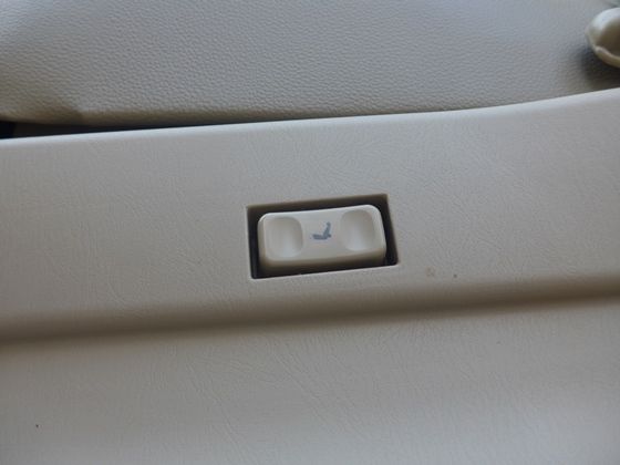  Nissan日產/Serena QRV 照片7