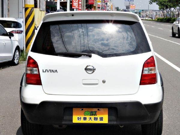 LIVINA 1.6 免保人可全貸可超貸 照片3