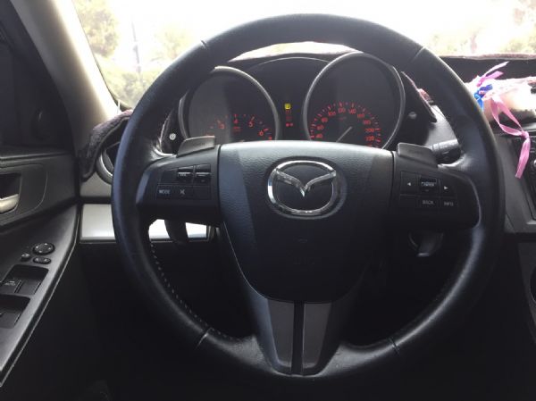 Mazda3 5D 2.0 魂動大包 照片6