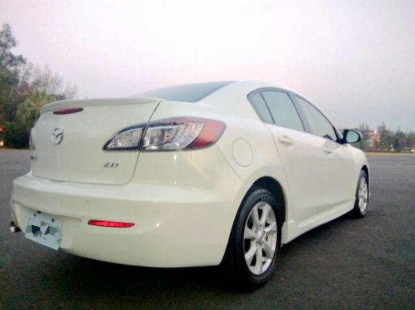 Mazda3 4D 泰規大包  照片5