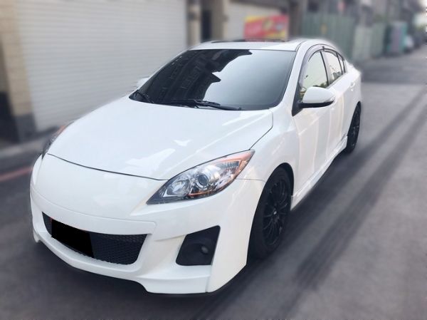 Mazda3 4D 稀有釋出 車況綿 照片6