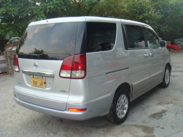 NISSAN Q-RV 照片2