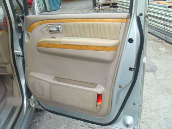 NISSAN Q-RV 照片4