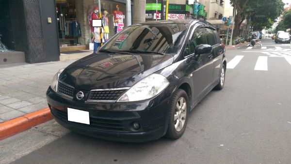 2010 Tiida 5d 1.8b自售 照片1