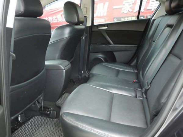 僅跑5萬 多媒體影音 13年領牌 女用車 照片7