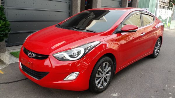 2013年 ELANTRA 1.8 紅 照片1