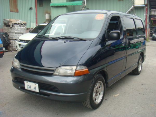 TOYOTA HIACE 照片1