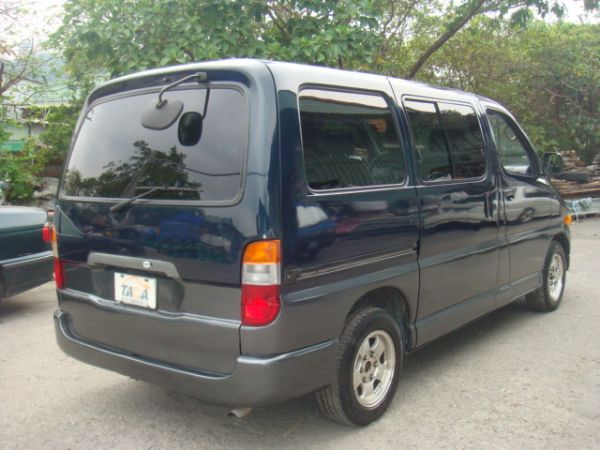 TOYOTA HIACE 照片2