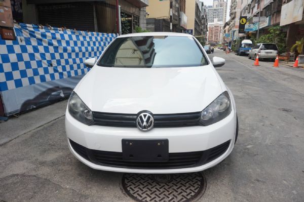 2010 VW GOLf 柴油 認證車 照片2