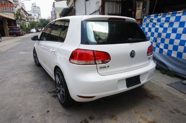 2010 VW GOLf 柴油 認證車 照片7