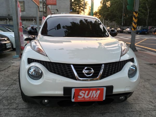 15年式NISSAN JUKE 白  照片1